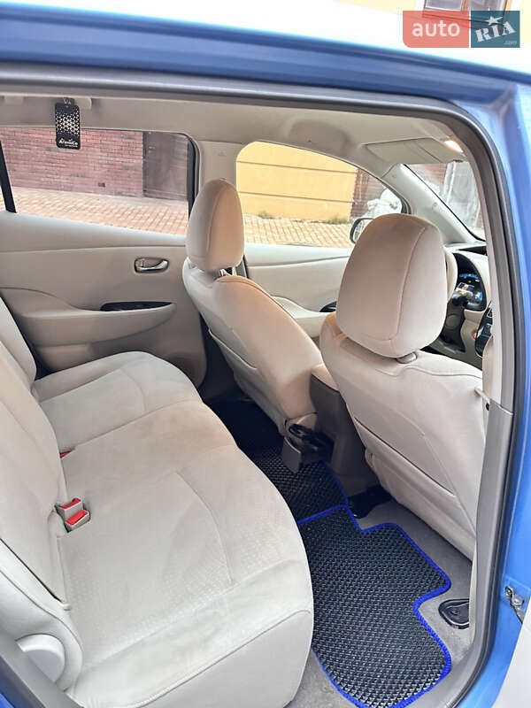 Хэтчбек Nissan Leaf 2018 в Черновцах