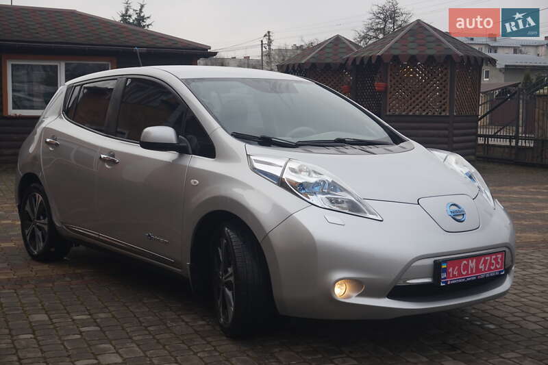 Хетчбек Nissan Leaf 2011 в Самборі фото 6 Хетчбек Nissan Leaf 2011 в Самборі
