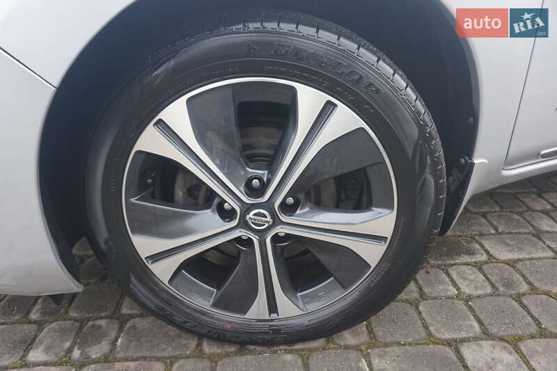 Хетчбек Nissan Leaf 2011 в Самборі фото 60 Хетчбек Nissan Leaf 2011 в Самборі