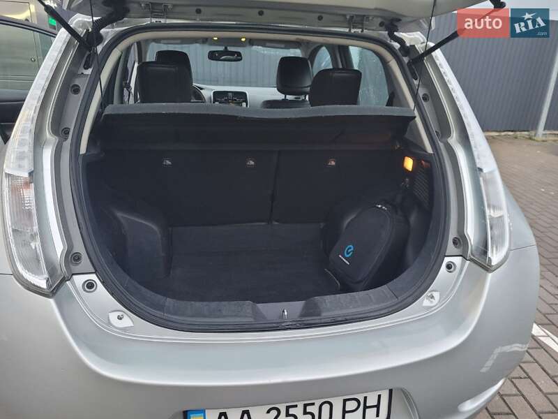 Хэтчбек Nissan Leaf 2014 в Киеве фото 5 Хэтчбек Nissan Leaf 2014 в Киеве