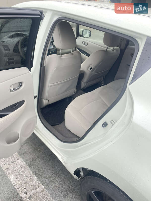 Хетчбек Nissan Leaf 2012 в Києві фото 19 Хетчбек Nissan Leaf 2012 в Києві
