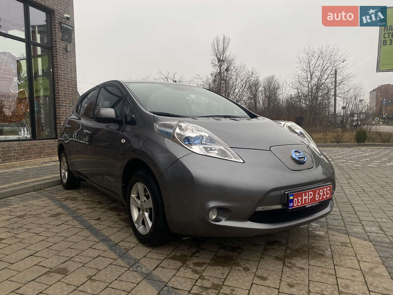 Хэтчбек Nissan Leaf 2014 в Ивано-Франковске