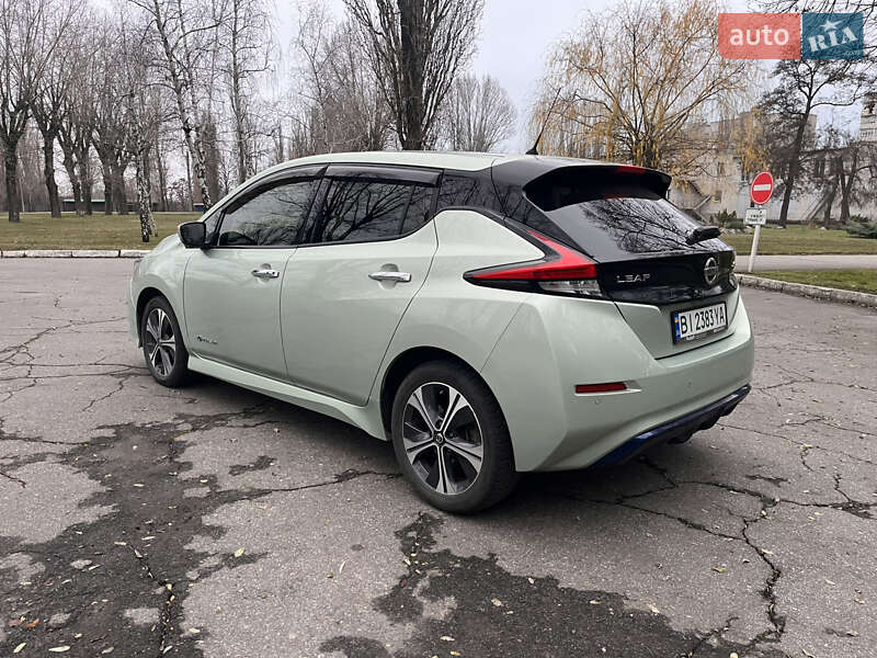 Хэтчбек Nissan Leaf 2018 в Кременчуге фото 2 Хэтчбек Nissan Leaf 2018 в Кременчуге
