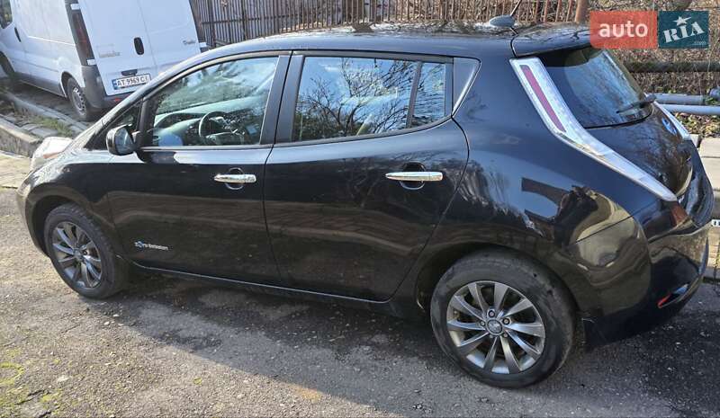 Хетчбек Nissan Leaf 2014 в Калуші