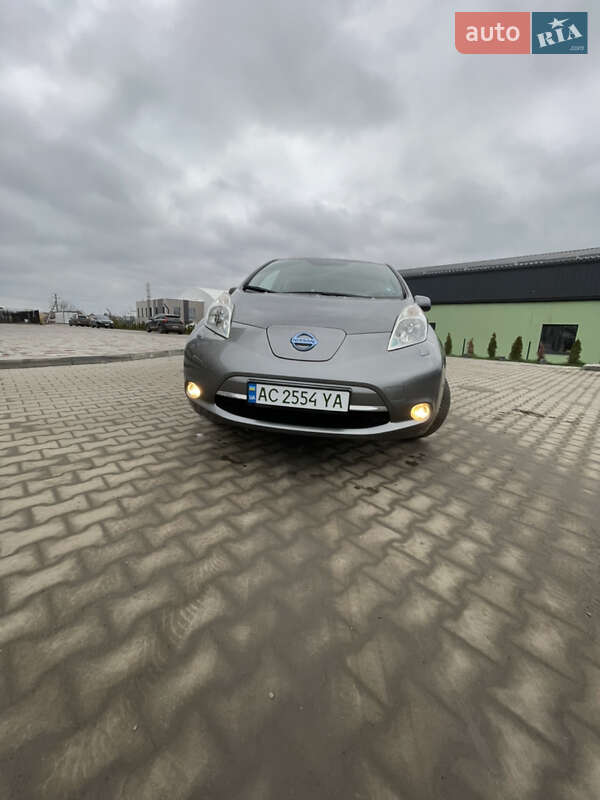 Хетчбек Nissan Leaf 2015 в Луцьку фото 6 Хетчбек Nissan Leaf 2015 в Луцьку