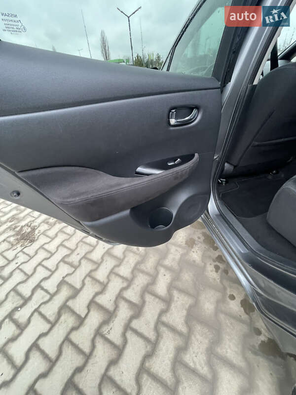 Хетчбек Nissan Leaf 2015 в Луцьку фото 11 Хетчбек Nissan Leaf 2015 в Луцьку