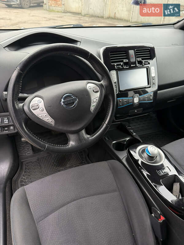 Хэтчбек Nissan Leaf 2014 в Сумах