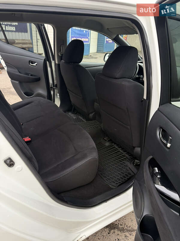 Хэтчбек Nissan Leaf 2014 в Сумах