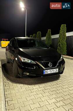 Хэтчбек Nissan Leaf 2017 в Тернополе
