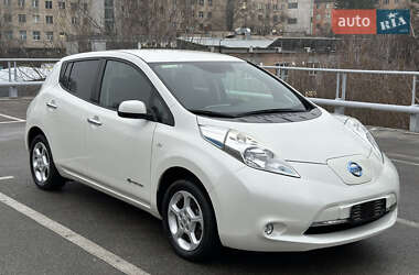 Хетчбек Nissan Leaf 2017 в Києві