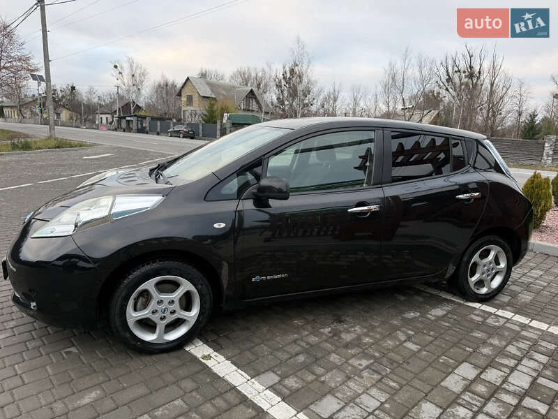 Хэтчбек Nissan Leaf 2014 в Звягеле