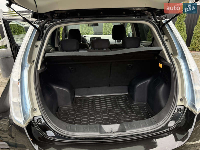 Хэтчбек Nissan Leaf 2014 в Звягеле