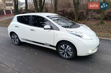 Хэтчбек Nissan Leaf 2015 в Житомире