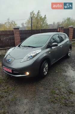 Хэтчбек Nissan Leaf 2013 в Луцке