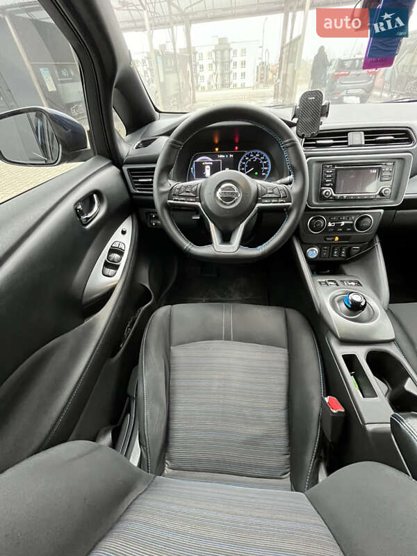 Хэтчбек Nissan Leaf 2018 в Львове