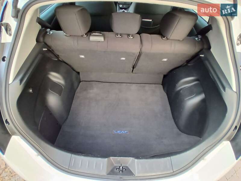 Хэтчбек Nissan Leaf 2023 в Ивано-Франковске