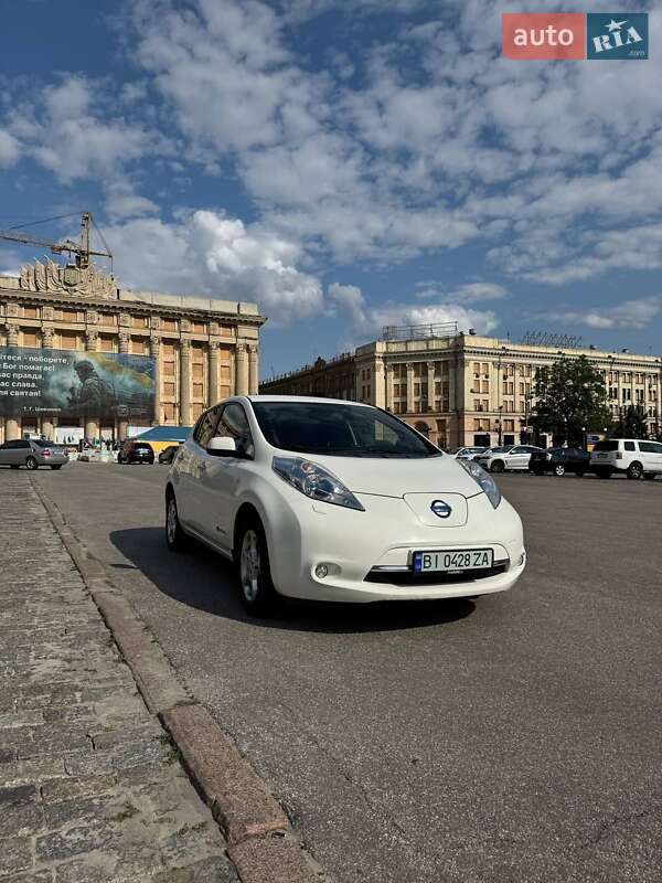 Хэтчбек Nissan Leaf 2013 в Харькове фото 4 Хэтчбек Nissan Leaf 2013 в Харькове