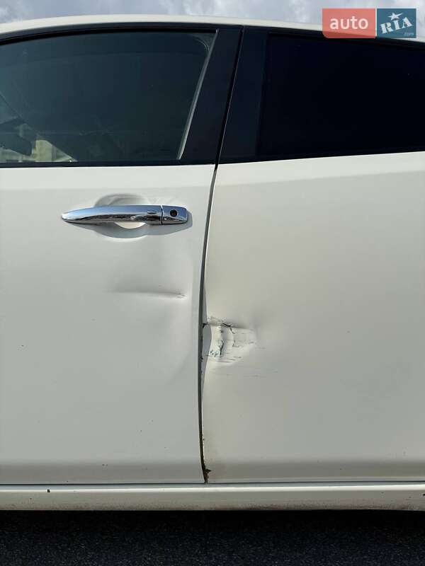 Хэтчбек Nissan Leaf 2013 в Харькове фото 10 Хэтчбек Nissan Leaf 2013 в Харькове