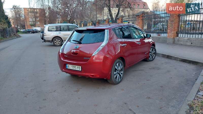 Хэтчбек Nissan Leaf 2015 в Фастове