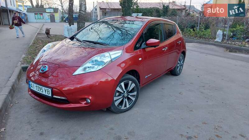 Хэтчбек Nissan Leaf 2015 в Фастове