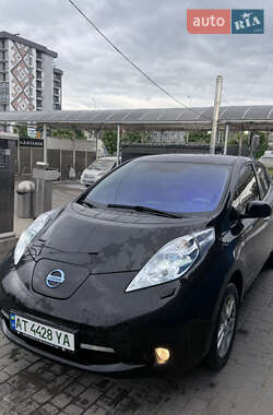 Хэтчбек Nissan Leaf 2012 в Ивано-Франковске
