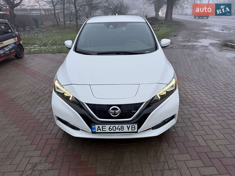 Хэтчбек Nissan Leaf 2022 в Днепре фото 3 Хэтчбек Nissan Leaf 2022 в Днепре