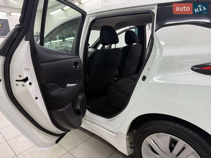 Хэтчбек Nissan Leaf 2022 в Днепре фото 14 Хэтчбек Nissan Leaf 2022 в Днепре