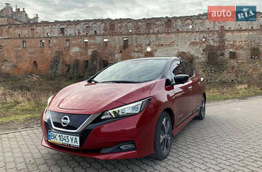 Хэтчбек Nissan Leaf 2020 в Львове