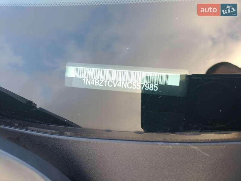 Хэтчбек Nissan Leaf 2022 в Малине