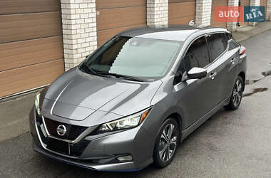 Хетчбек Nissan Leaf 2021 в Києві