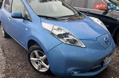 Хэтчбек Nissan Leaf 2011 в Львове
