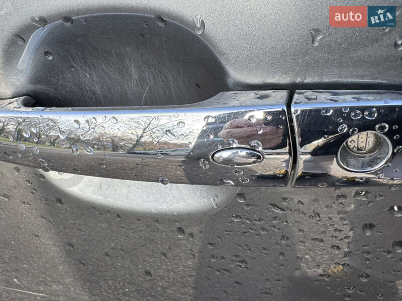 Хэтчбек Nissan Leaf 2017 в Николаеве