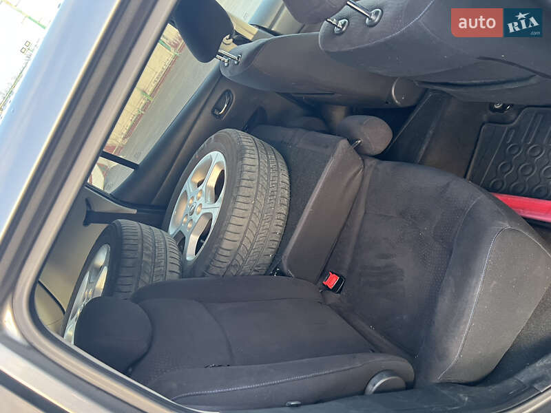 Хэтчбек Nissan Leaf 2016 в Харькове