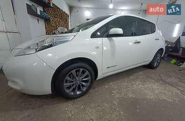 Хэтчбек Nissan Leaf 2014 в Ровно