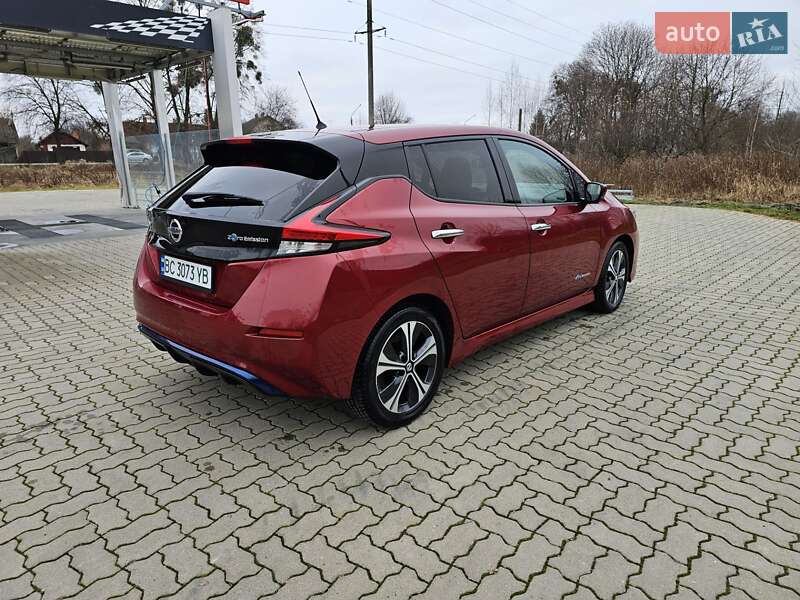Хэтчбек Nissan Leaf 2018 в Стрые