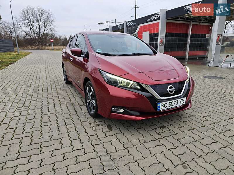 Хэтчбек Nissan Leaf 2018 в Стрые