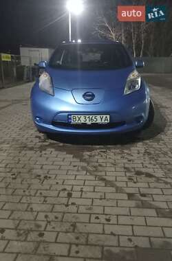 Хетчбек Nissan Leaf 2013 в Кам'янець-Подільському