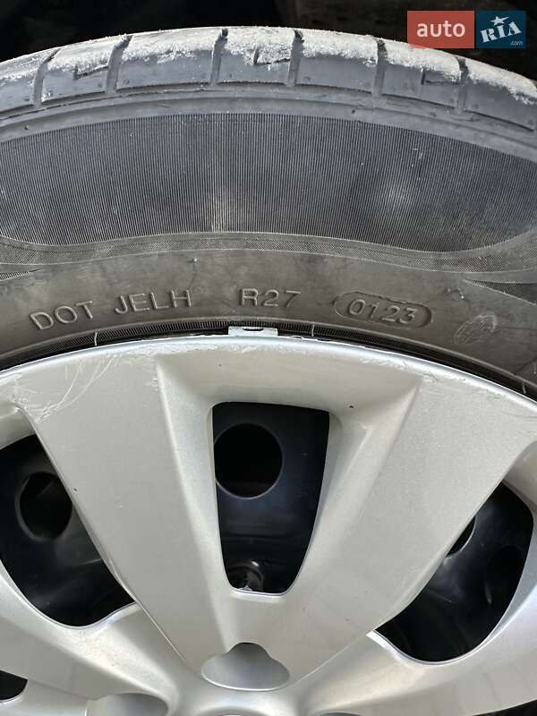 Хэтчбек Nissan Leaf 2015 в Черновцах