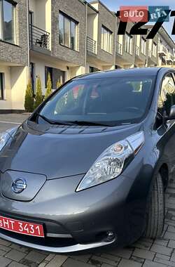 Хэтчбек Nissan Leaf 2015 в Черновцах