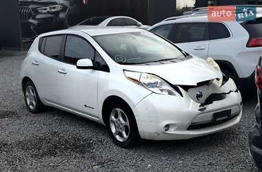 Хэтчбек Nissan Leaf 2014 в Львове