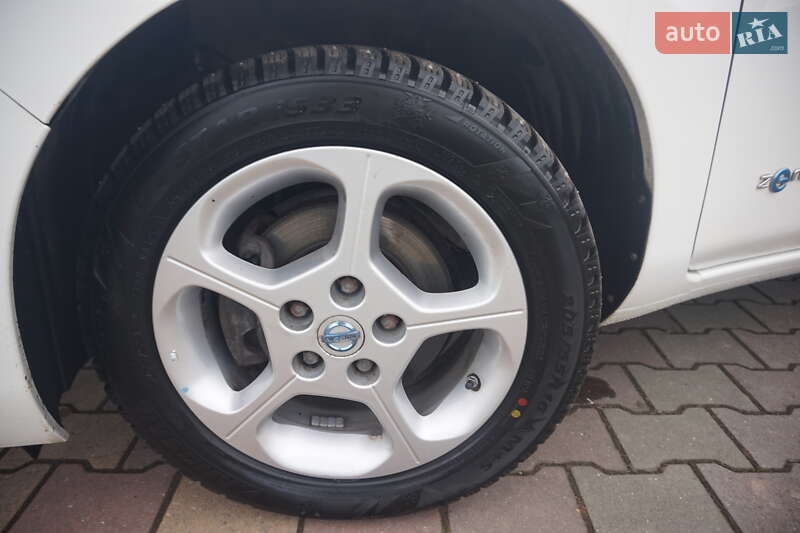 Хетчбек Nissan Leaf 2013 в Самборі фото 76 Хетчбек Nissan Leaf 2013 в Самборі