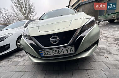 Хэтчбек Nissan Leaf 2018 в Днепре