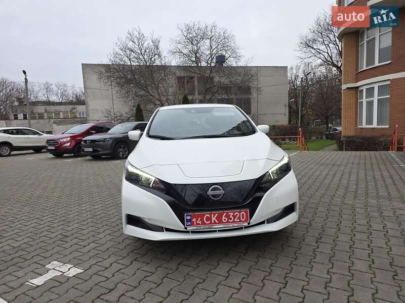 Хетчбек Nissan Leaf 2022 в Одесі