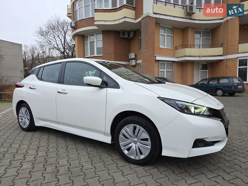 Хетчбек Nissan Leaf 2022 в Одесі