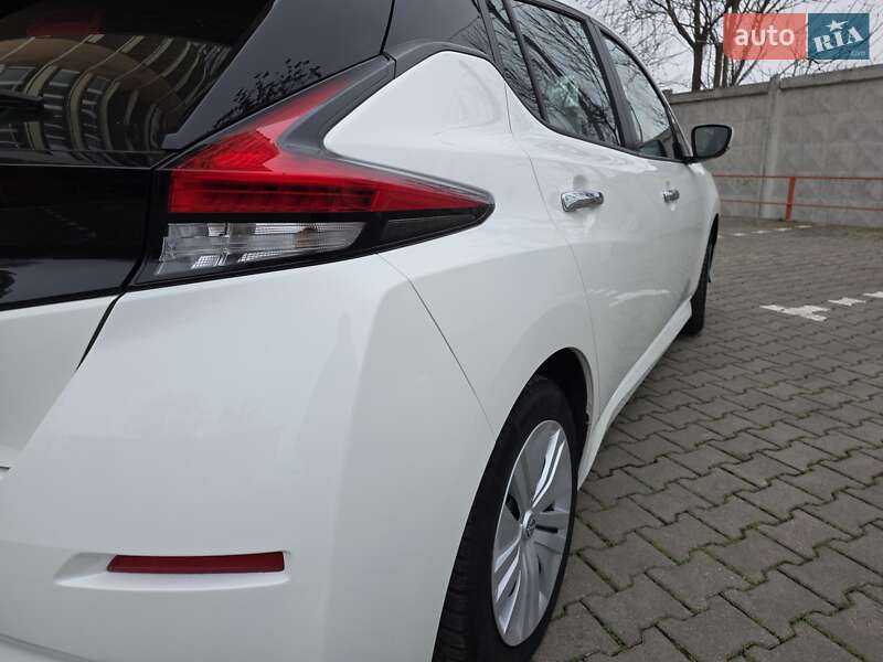 Хетчбек Nissan Leaf 2022 в Одесі