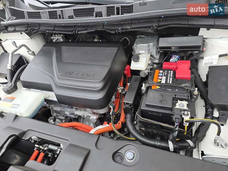 Хетчбек Nissan Leaf 2022 в Одесі