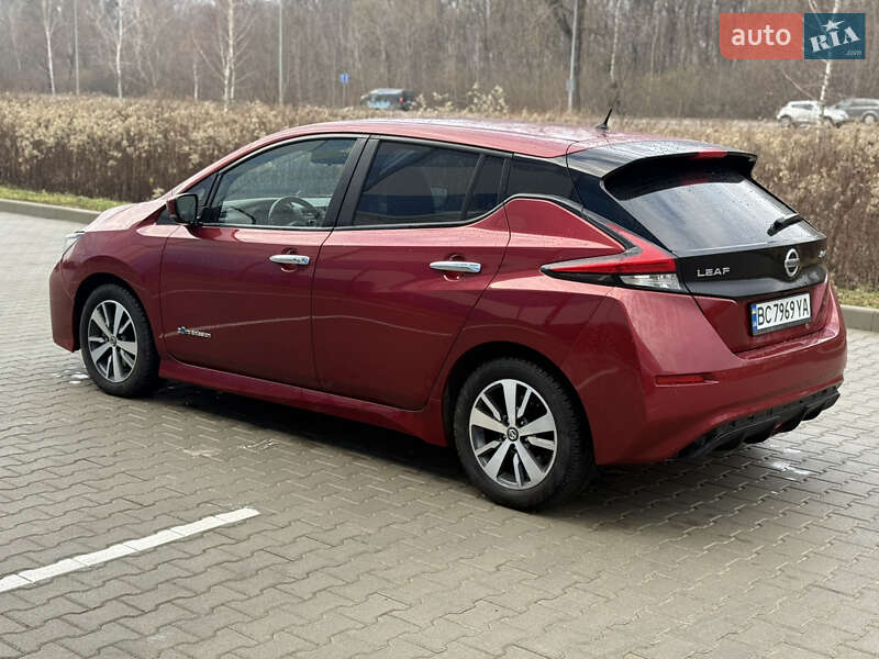 Хэтчбек Nissan Leaf 2019 в Львове