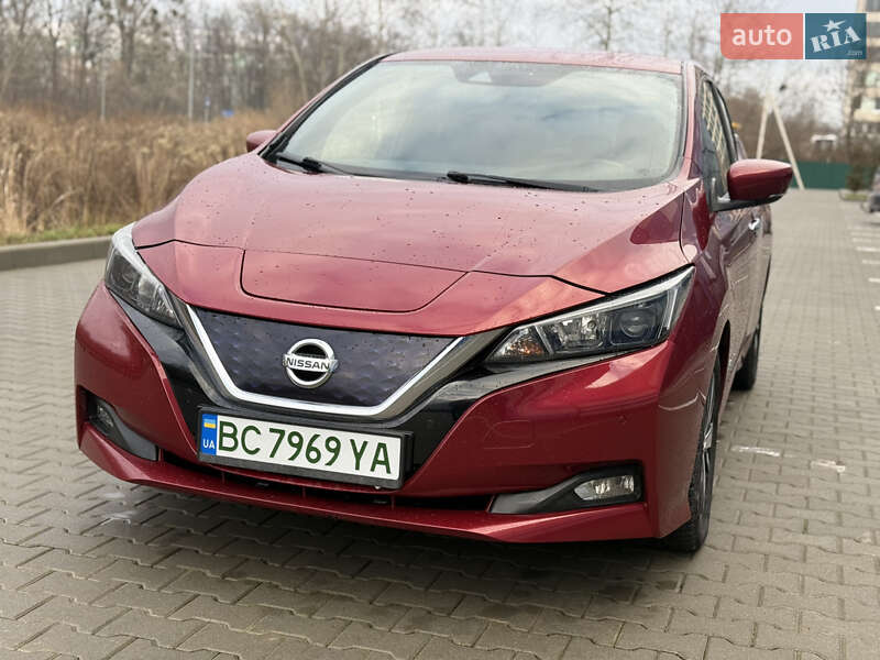Хэтчбек Nissan Leaf 2019 в Львове