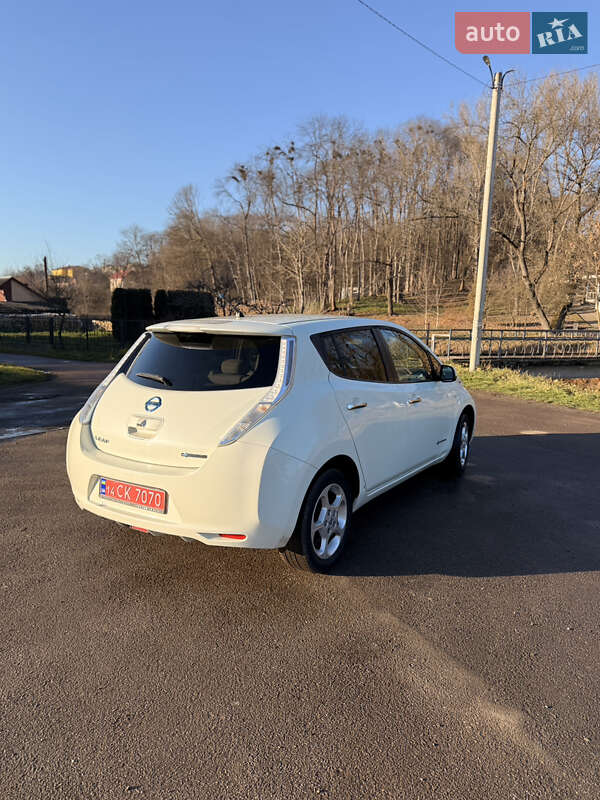 Хетчбек Nissan Leaf 2013 в Калуші фото 5 Хетчбек Nissan Leaf 2013 в Калуші