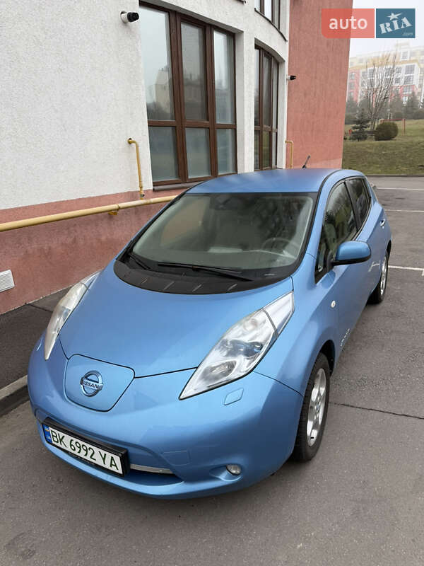 Nissan Leaf 2011